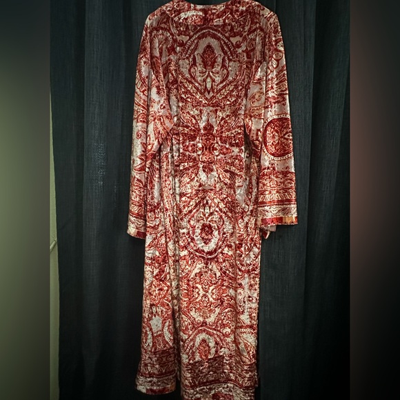 We the Free Robe - Picture 5 of 5